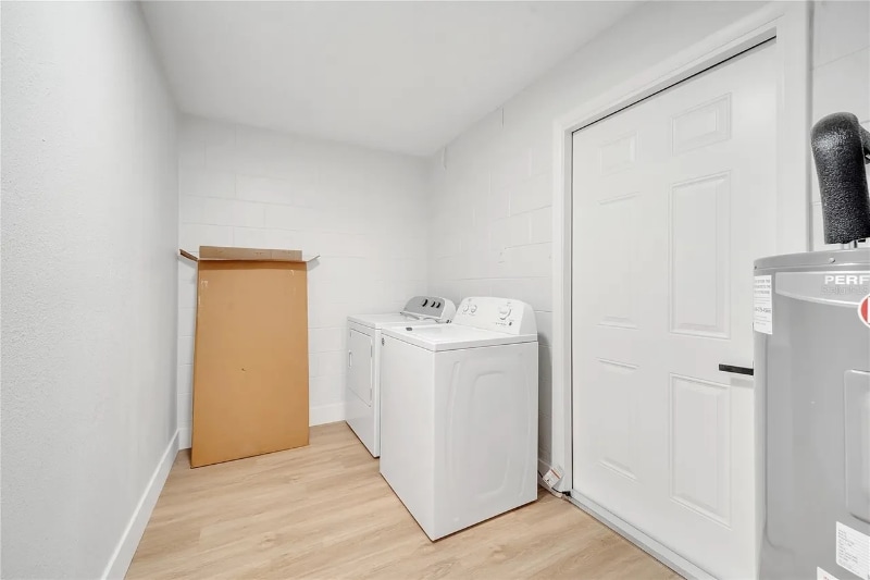 Building Photo - 3084 Anthony Ln