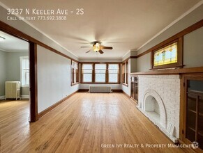 Building Photo - HALF MONTH FREE! Top Floor 2 bed 1 bath ap...