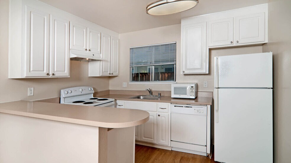 The Arches 1235 Wildwood Ave Sunnyvale CA 94089 Apartment Finder