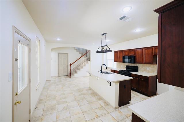 Building Photo - 1821 Forsythe Dr