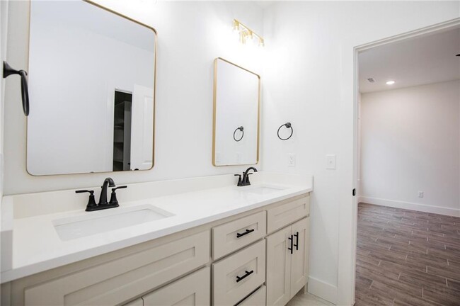 Building Photo - 1 Patrick Pl