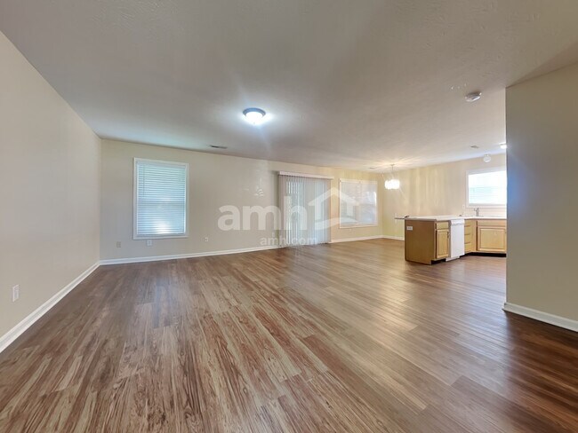 Building Photo - 2051 River Birch Dr