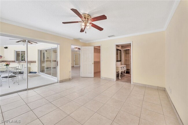 Building Photo - 639 Pompano Dr