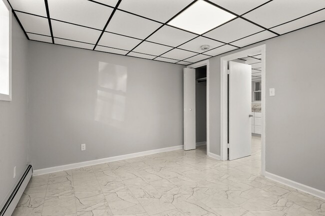 Building Photo - 250 Northern Blvd