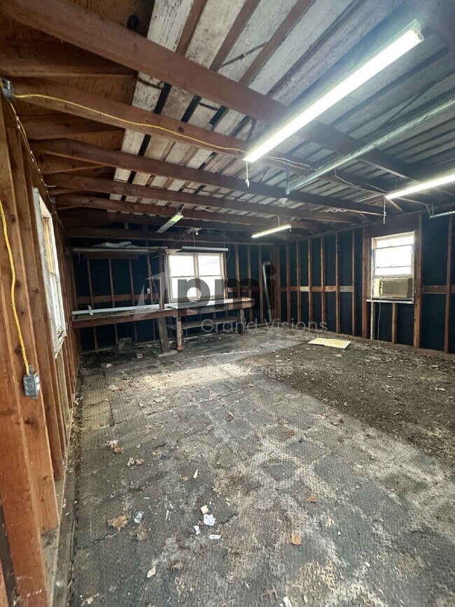 Building Photo - 2808 Champaign Ave