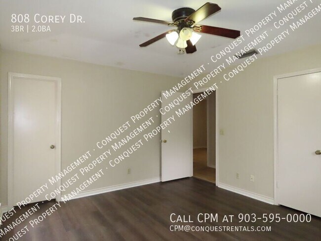 Building Photo - 808 Corey Dr