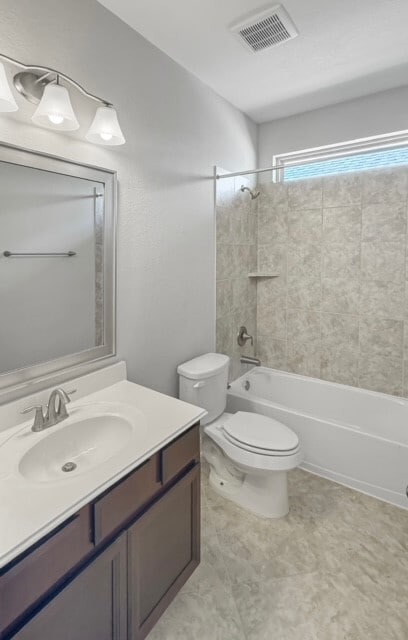 Building Photo - 2119 Llerena Ln