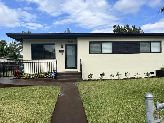 Primary Photo - 11535 SW 139th Terrace