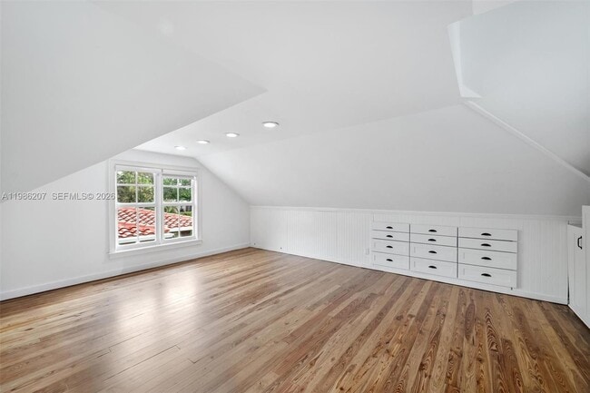 Building Photo - 285 NE 105th St