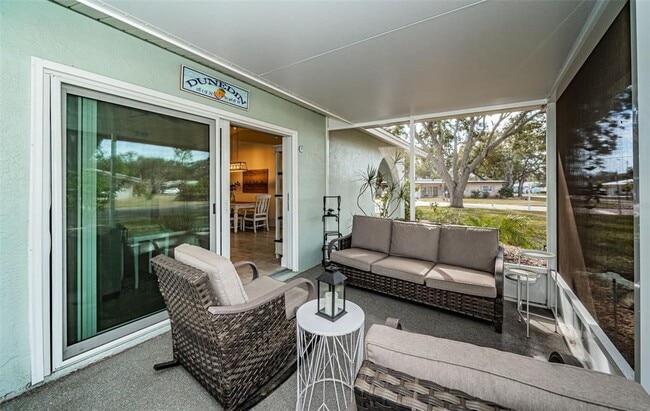 Building Photo - 969 Gulf View Blvd