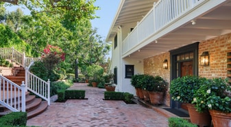 Building Photo - 175 N Bentley Ave