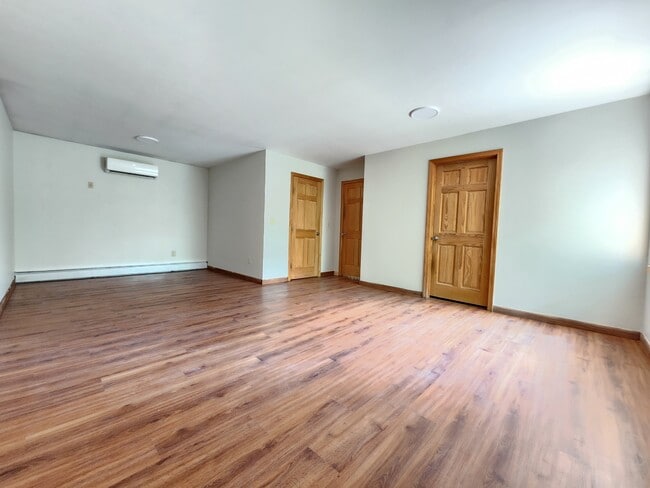 Building Photo - 116 Pine Trail