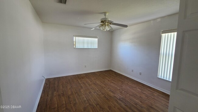 Building Photo - 249 College Park Dr