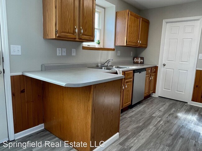 Building Photo - 3 br, 2.5 bath House - 4616 Lily Lane