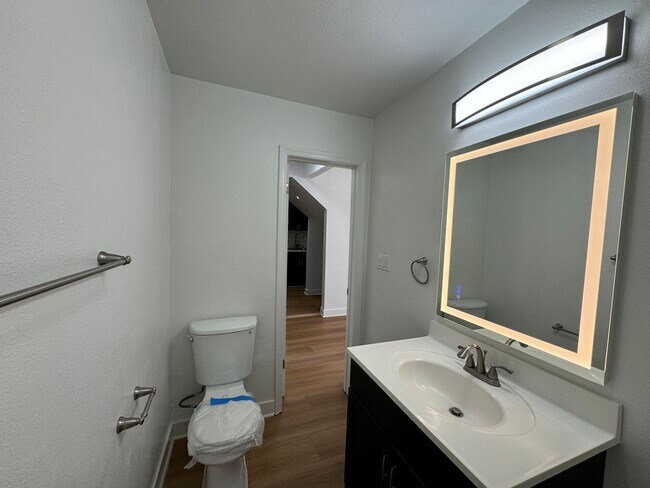 Interior Photo - 11865 Rochester Ave