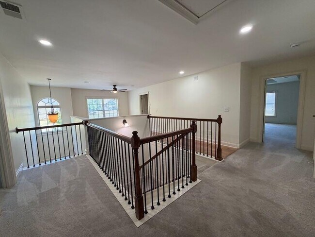 Building Photo - 4805 Carriage Bridge Ln