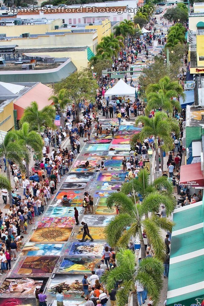 Building Photo - 2572 Emory Dr W