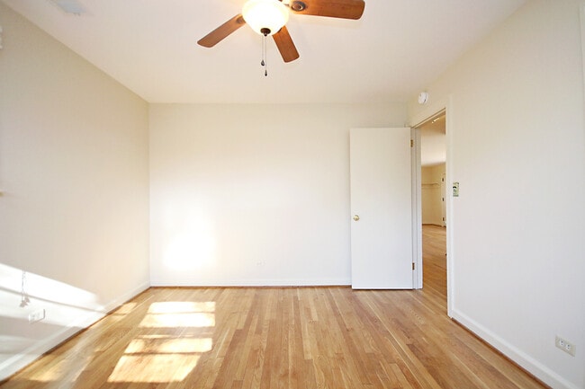 Building Photo - Walk or Bike to UVA Medical Center