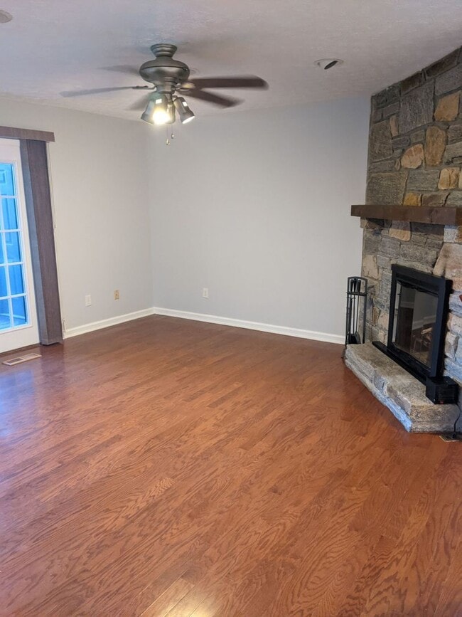 Building Photo - bamfo415