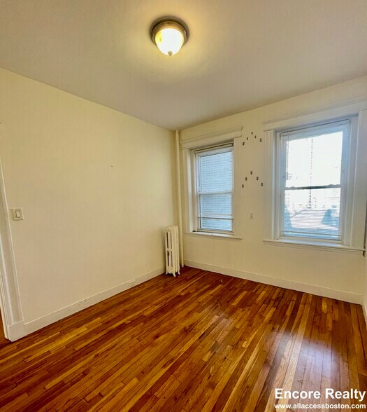 Building Photo - 18 Claymoss Rd