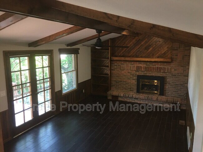 Building Photo - 9908 W 70th Pl