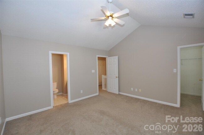 Building Photo - 8421 Southgate Commons Dr