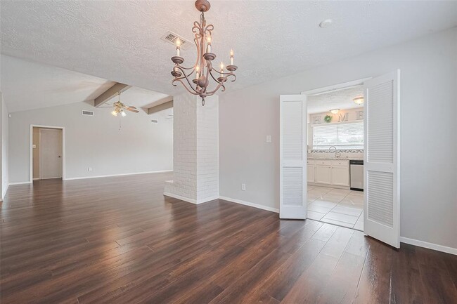 Building Photo - 17114 Quail Glen Dr