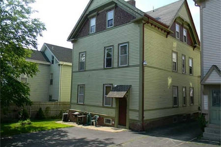 Building Photo - 125 Pleasant St