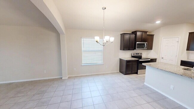 Building Photo - "Charming 4-Bed Home in Copperas Cove with...
