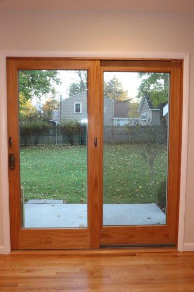 Building Photo - 300 Caroline St