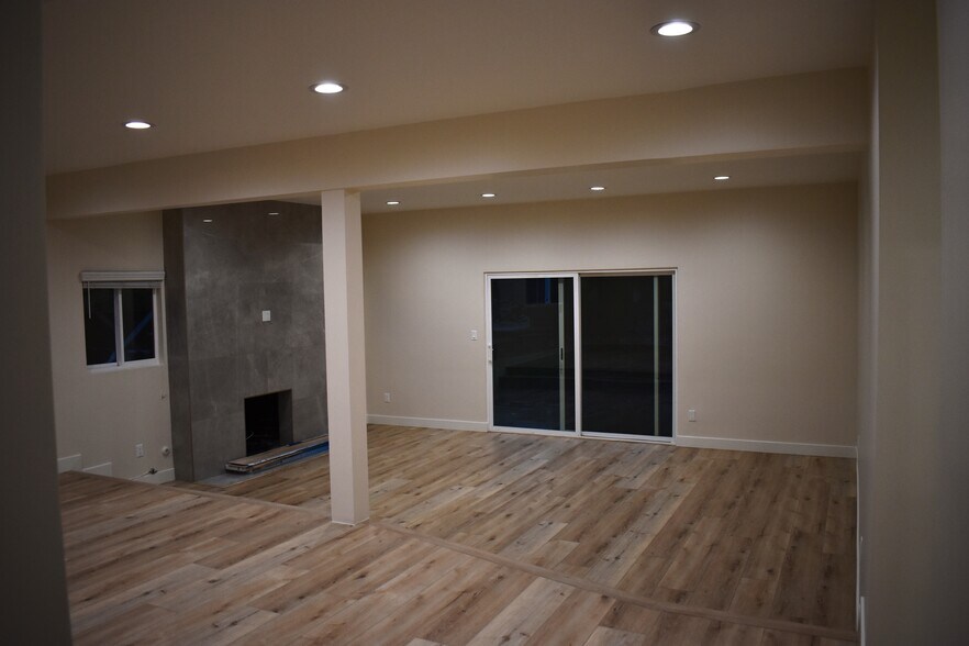 Building Photo - 18343 San Jose St