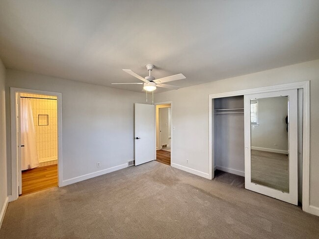 Building Photo - 2323 Frederick Dr