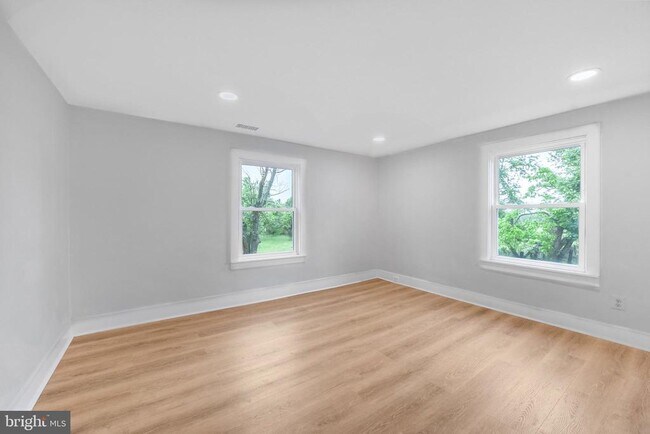 Building Photo - 151 Concert Ln