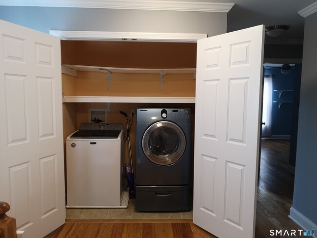 Building Photo - 130 Merwin Ave