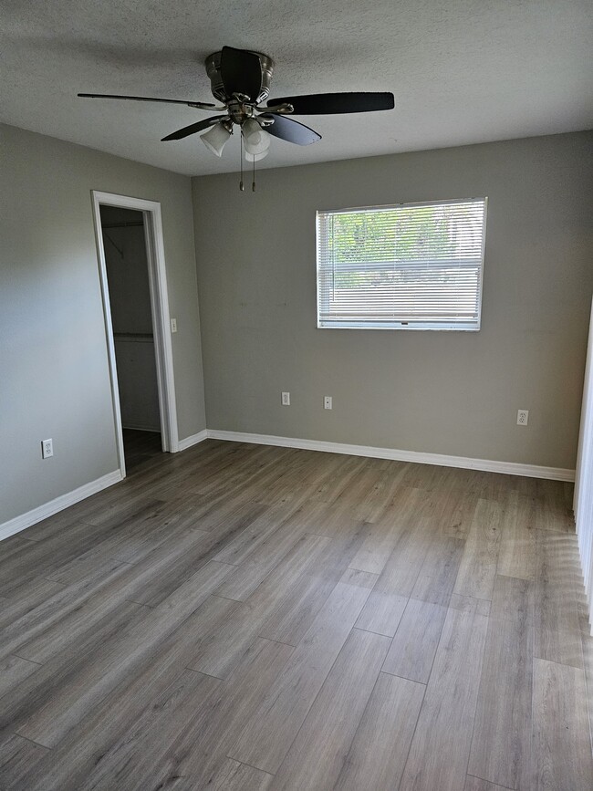 Building Photo - 2833 Stoneland Ln