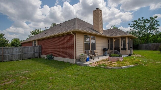Building Photo - 712 Timothy John Dr