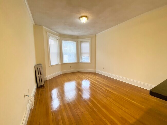 Primary Photo - 111 Queensberry St