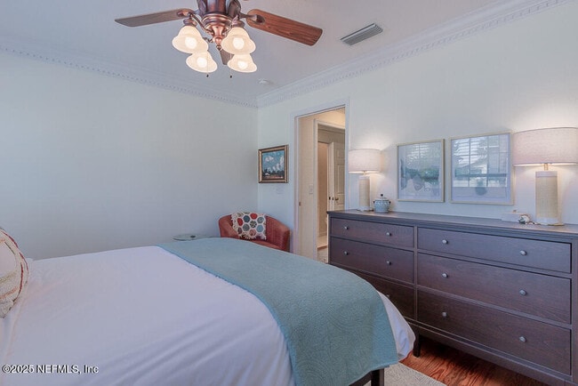 Building Photo - 214 Hopkins St