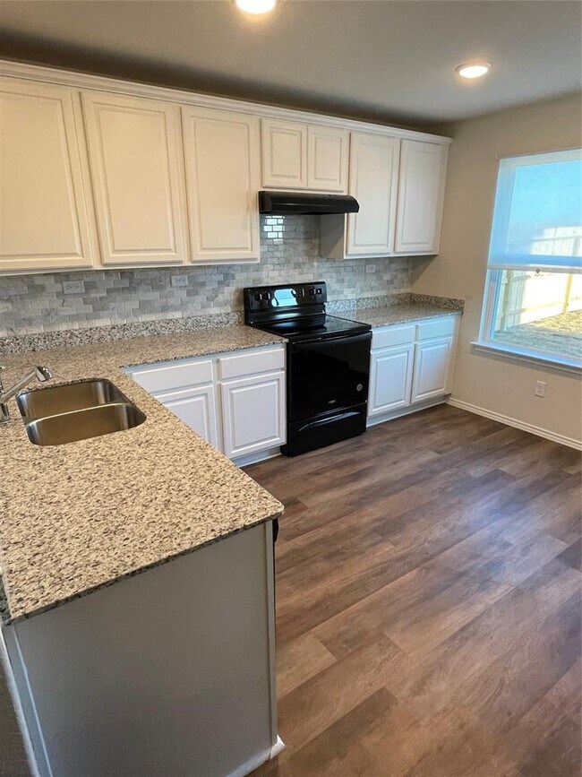 Building Photo - 443 Autumn Blaze