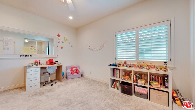 Building Photo - 4950 Densmore Ave