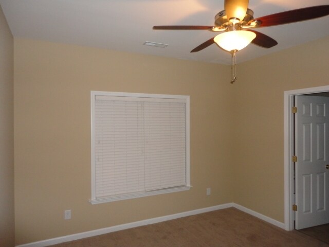 Building Photo - 2488 Somerset Place Dr