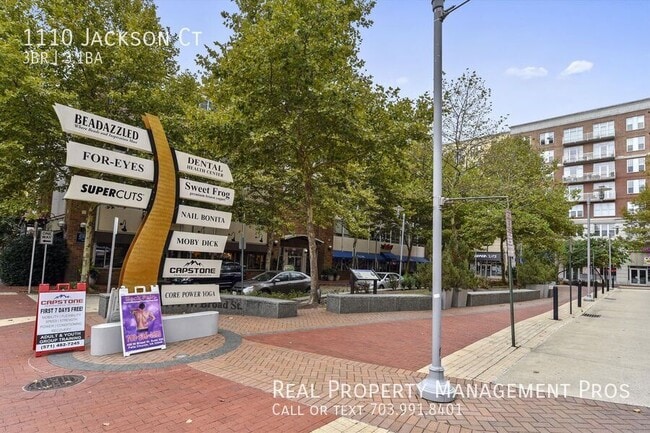 Building Photo - 1110 Jackson Ct