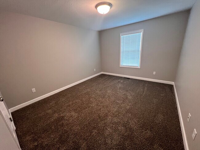 Building Photo - 9832 Smiths Grove- Scottsville Rd