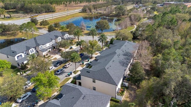 Building Photo - 10494 Park Commons Dr