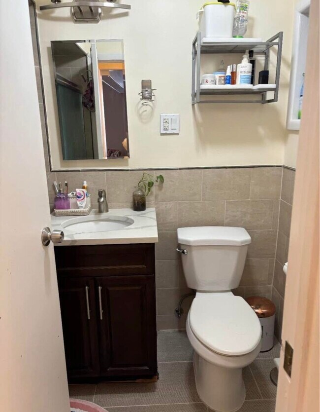 Building Photo - 60 Liberty Pl