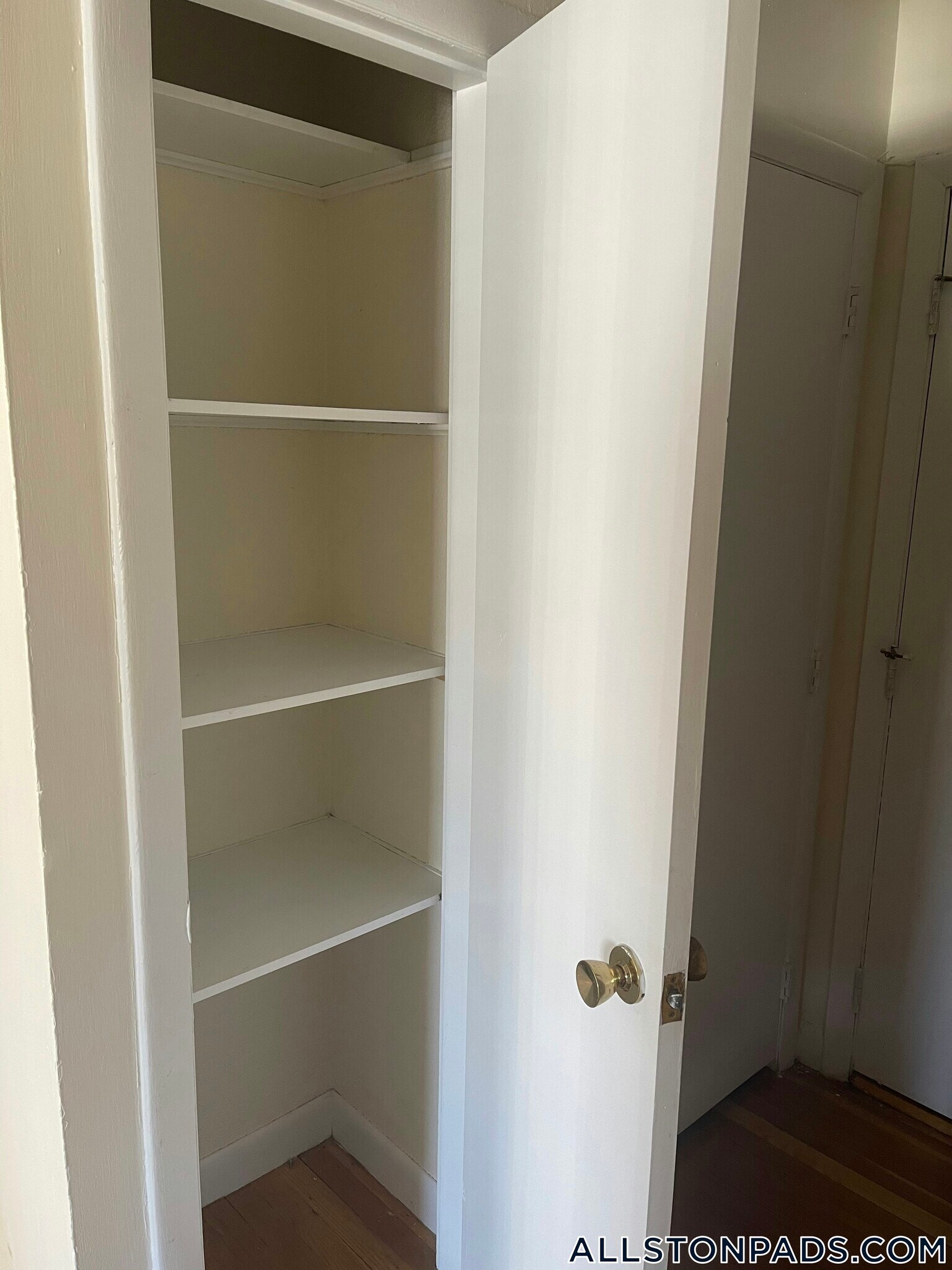 Building Photo - 90 Gardner St