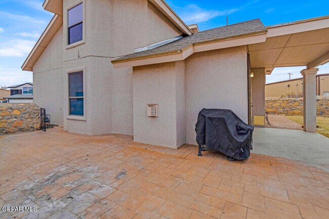 Building Photo - 9953 Marine Cir