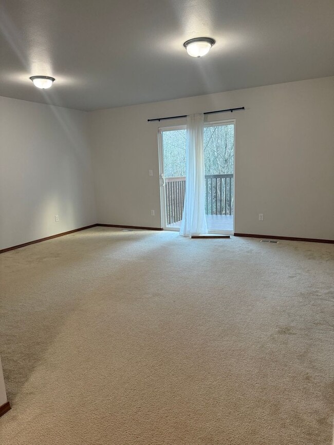 Building Photo - 15717 26th Ave W