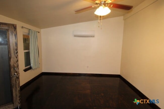 Building Photo - 2809 Connell St