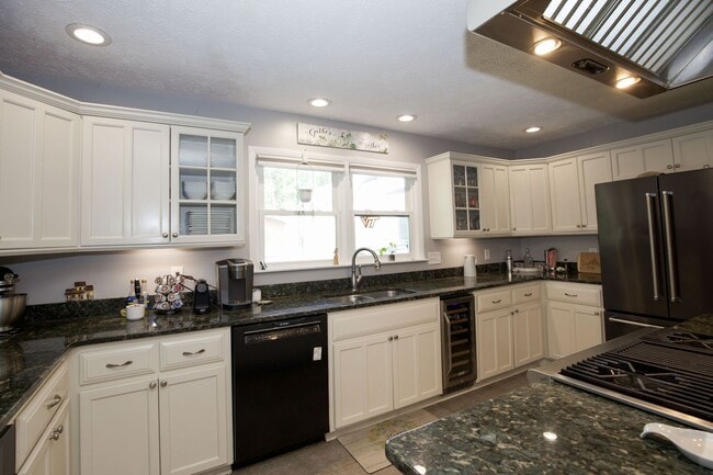 Building Photo - 3 bedroom home in Southern Pines